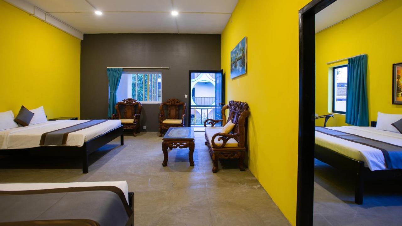 White Rabbit Hostel Siem Reap Exteriör bild