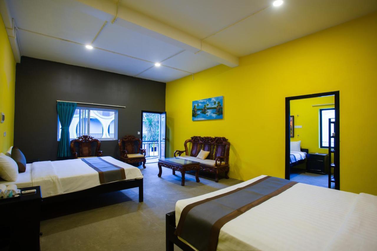 White Rabbit Hostel Siem Reap Exteriör bild