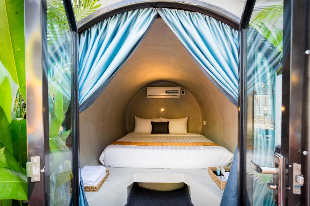 White Rabbit Hostel Siem Reap Exteriör bild