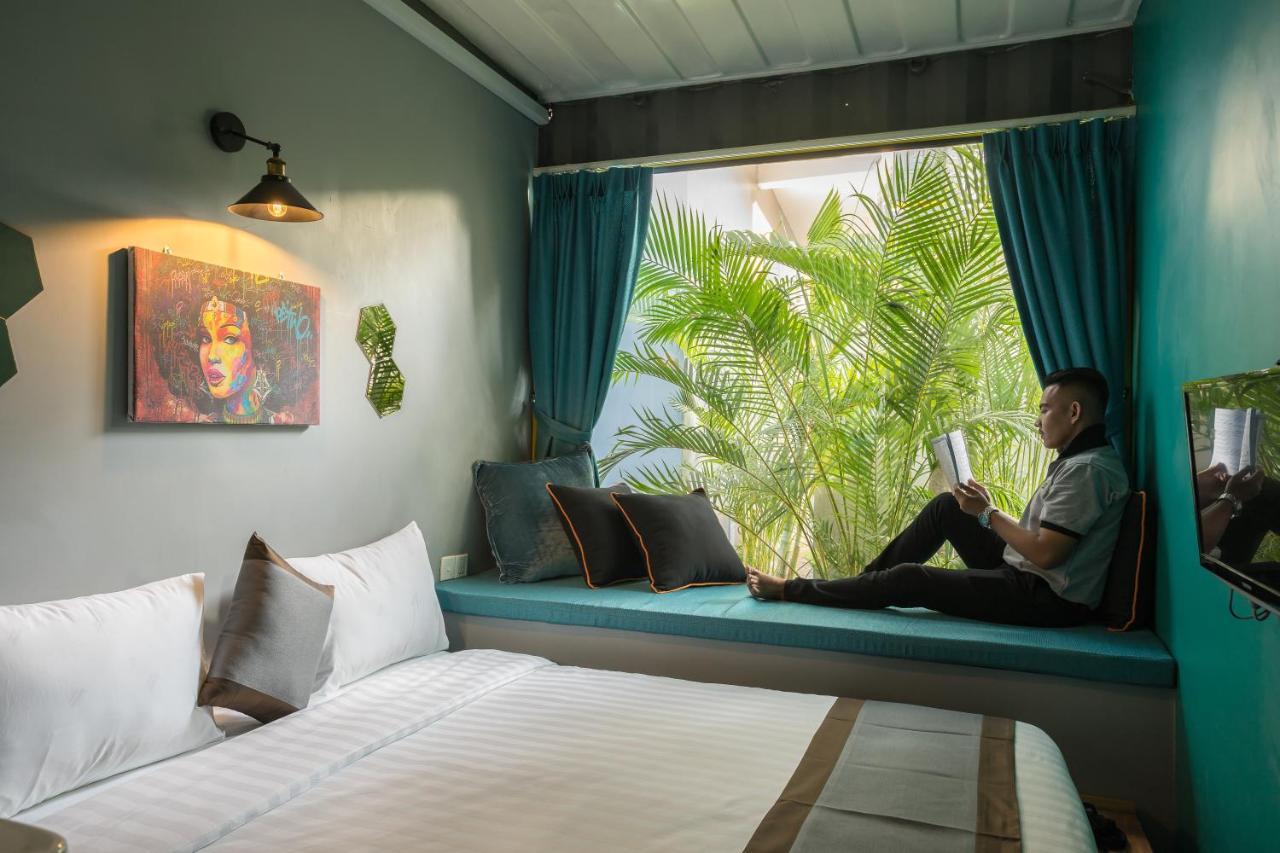 White Rabbit Hostel Siem Reap Exteriör bild